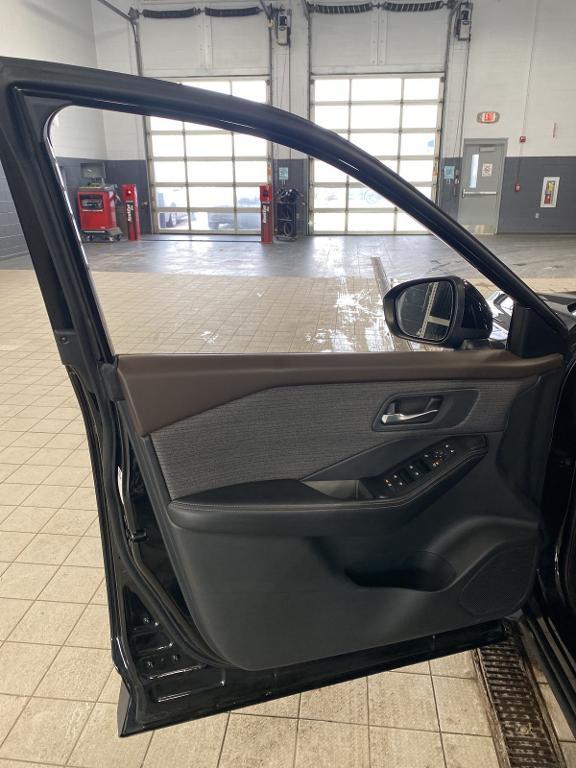 used 2021 Nissan Rogue car, priced at $21,847