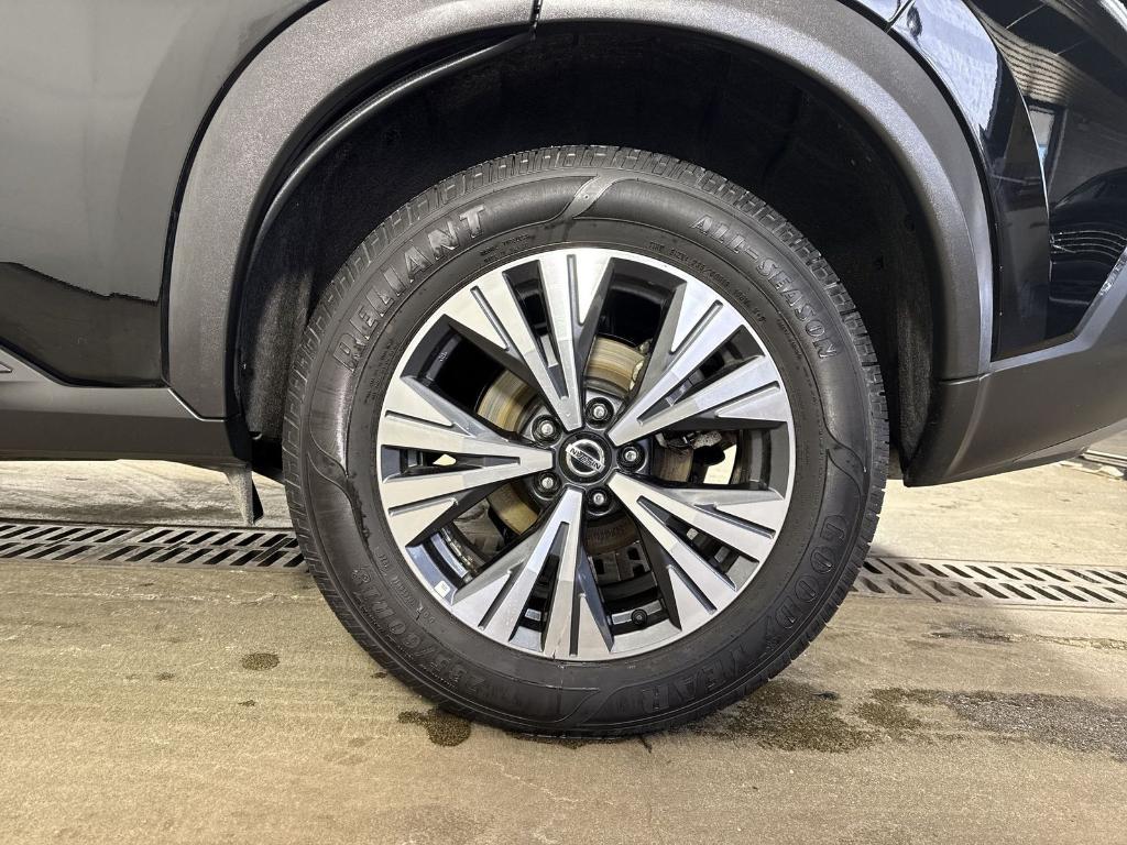 used 2021 Nissan Rogue car, priced at $19,997