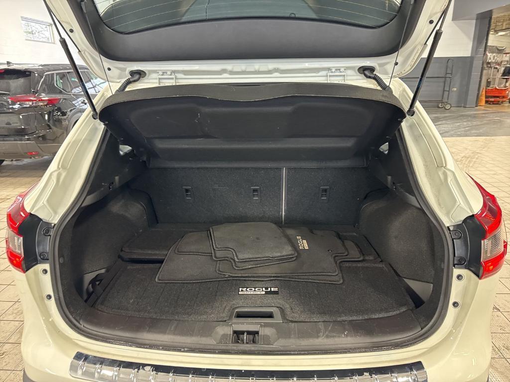 used 2022 Nissan Rogue Sport car, priced at $24,997