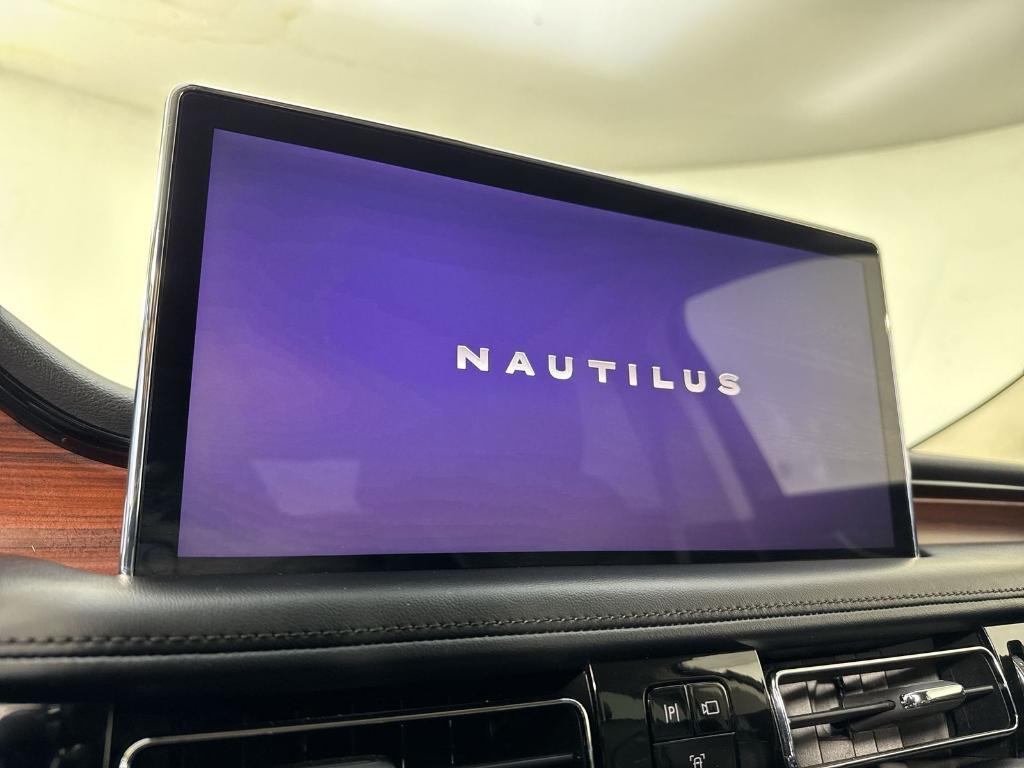 used 2021 Lincoln Nautilus car, priced at $31,997
