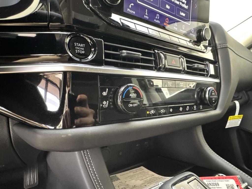 new 2025 Nissan Pathfinder car, priced at $44,765