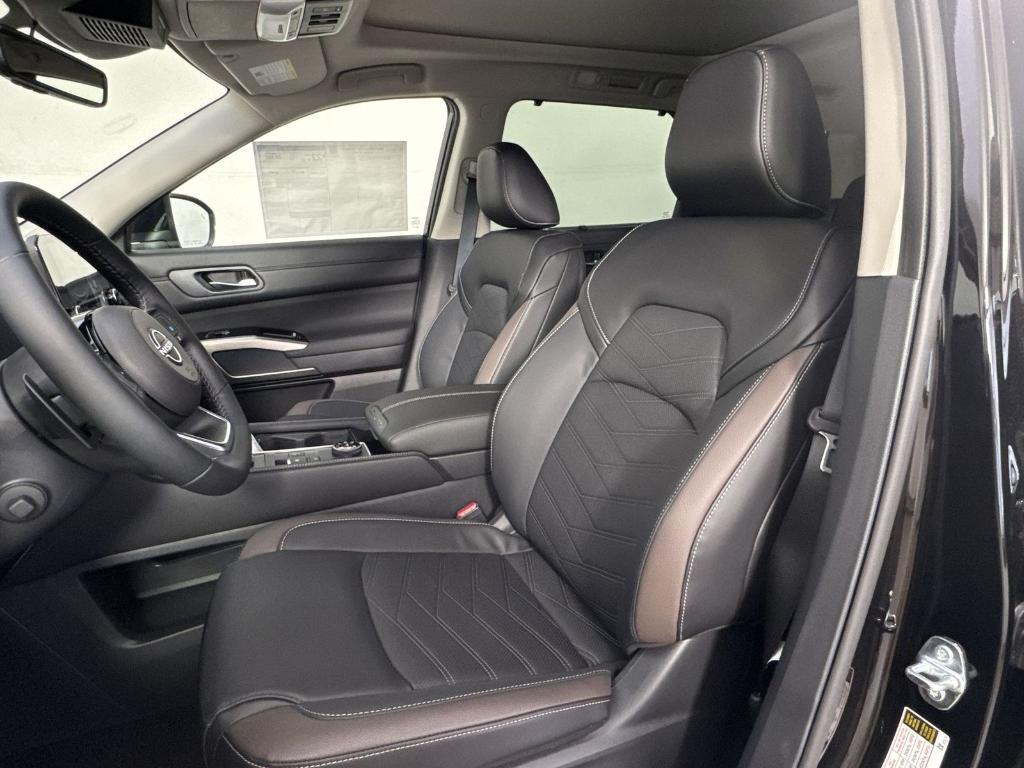 new 2025 Nissan Pathfinder car, priced at $44,765