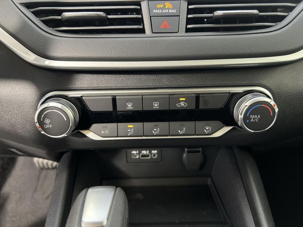 new 2025 Nissan Altima car, priced at $23,613