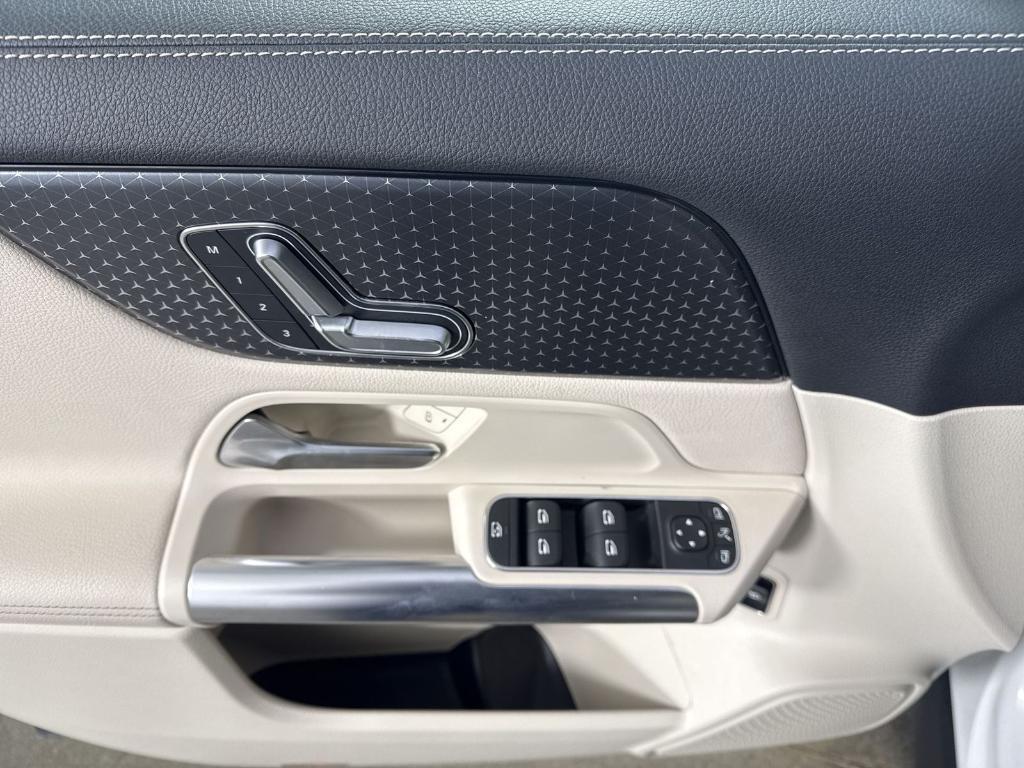 used 2025 Mercedes-Benz GLA 250 car, priced at $35,997