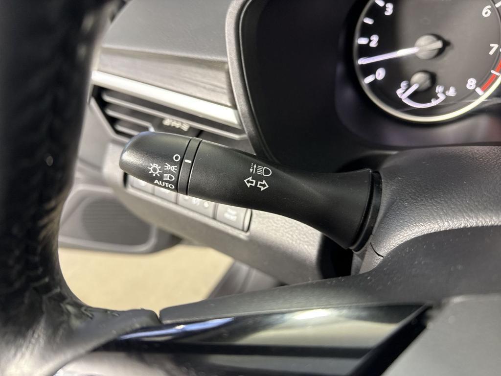 used 2023 Nissan Altima car, priced at $23,371