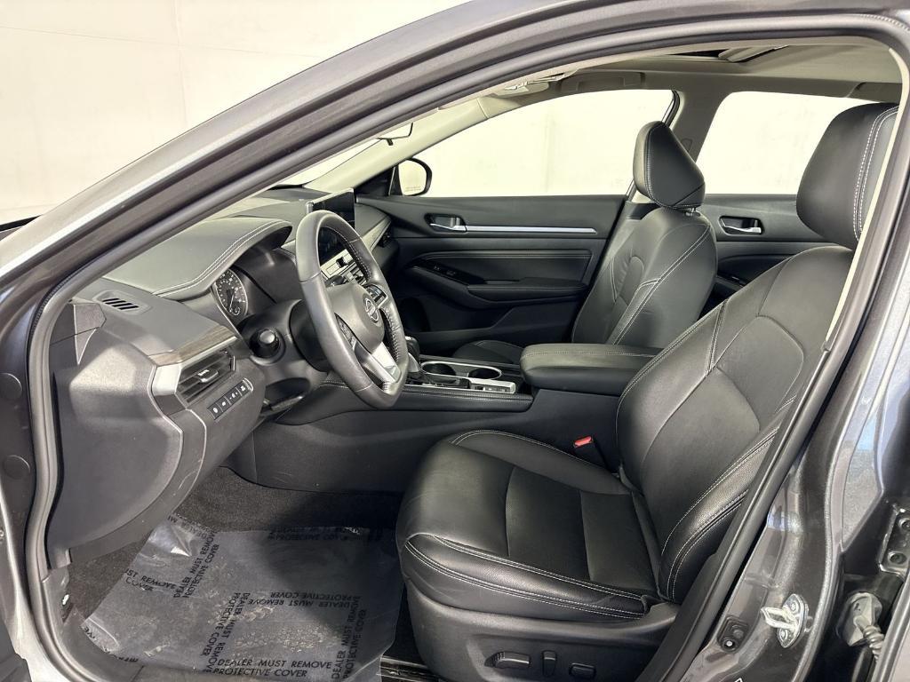used 2023 Nissan Altima car, priced at $23,371