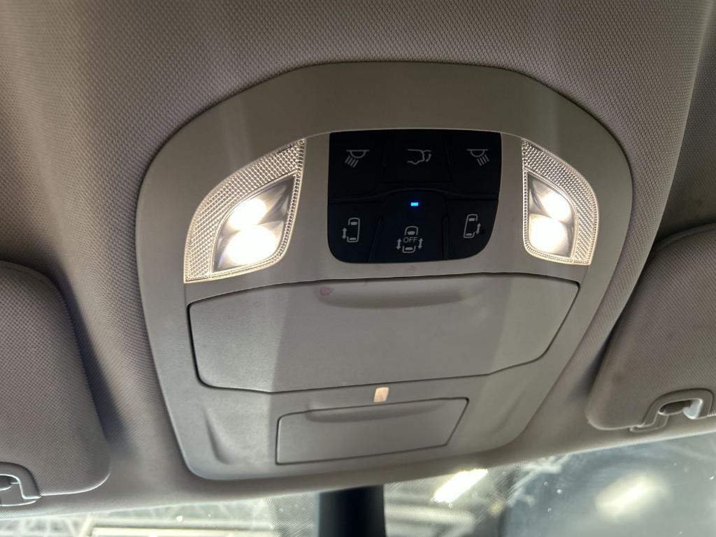 used 2023 Chrysler Pacifica car, priced at $21,700