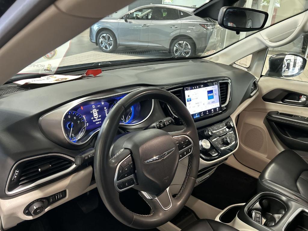 used 2023 Chrysler Pacifica car, priced at $21,700