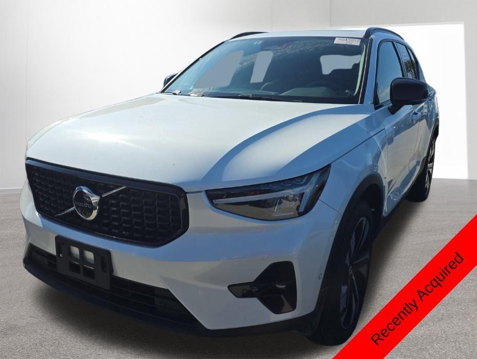 used 2024 Volvo XC40 car, priced at $29,597