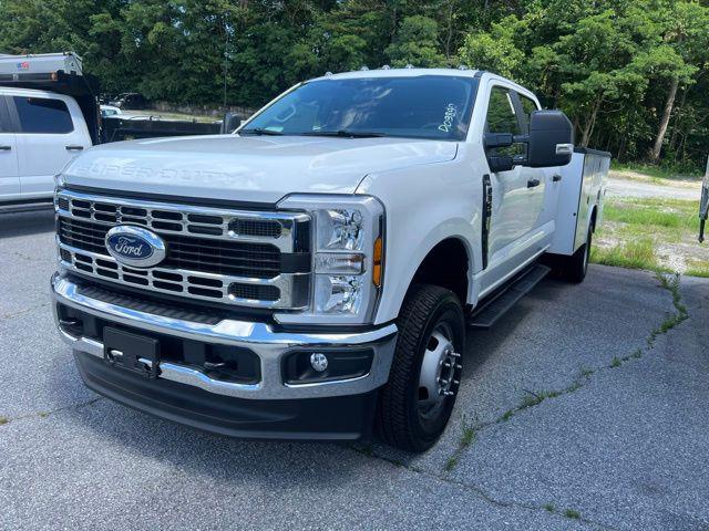 new 2025 Ford F-350 car, priced at $71,888