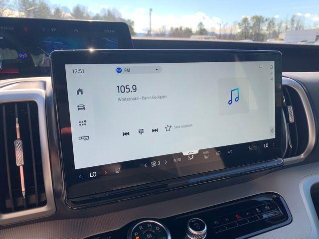 new 2025 Ford Expedition car, priced at $66,884