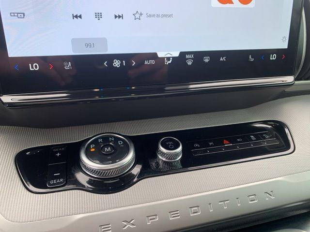 new 2025 Ford Expedition Max car, priced at $70,984