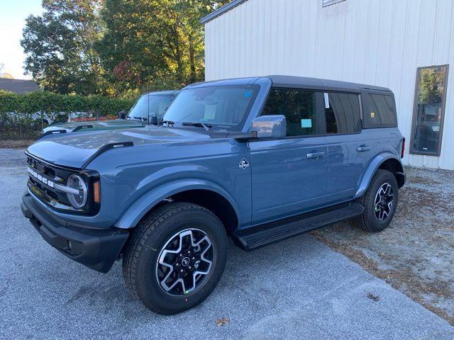 new 2025 Ford Bronco car, priced at $46,113