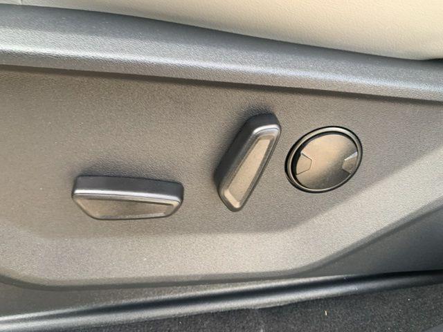 new 2025 Ford Expedition car, priced at $65,986