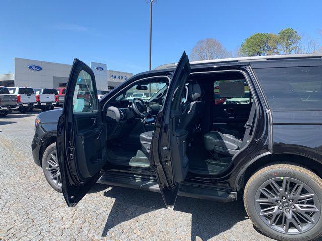 new 2026 Ford Expedition car, priced at $76,948