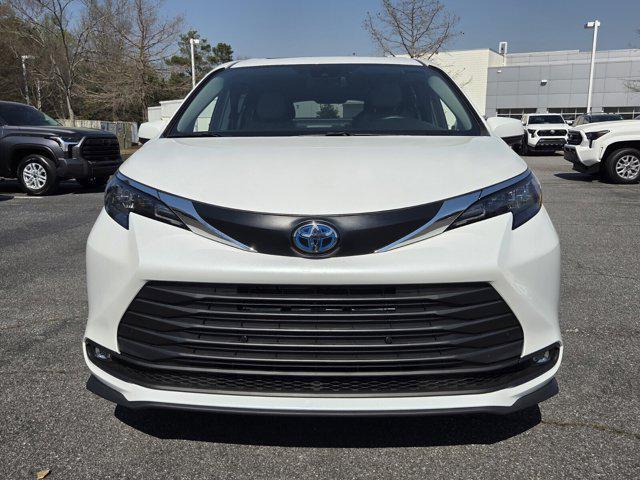 used 2025 Toyota Sienna car, priced at $43,521
