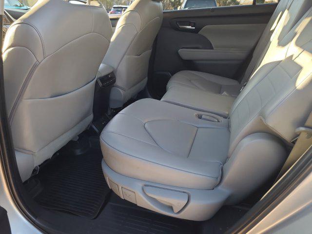 used 2023 Toyota Highlander car, priced at $36,819