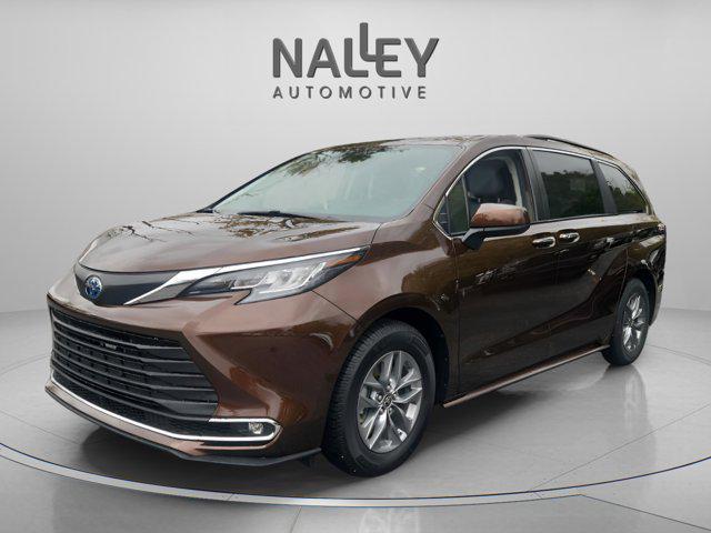 used 2021 Toyota Sienna car, priced at $27,652