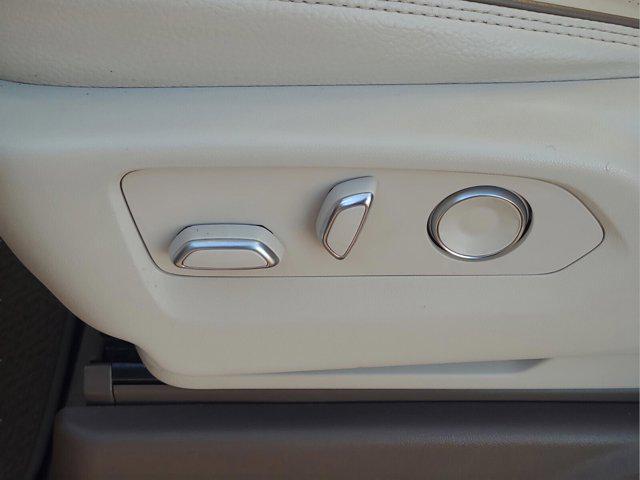 used 2021 GMC Yukon XL car, priced at $45,498