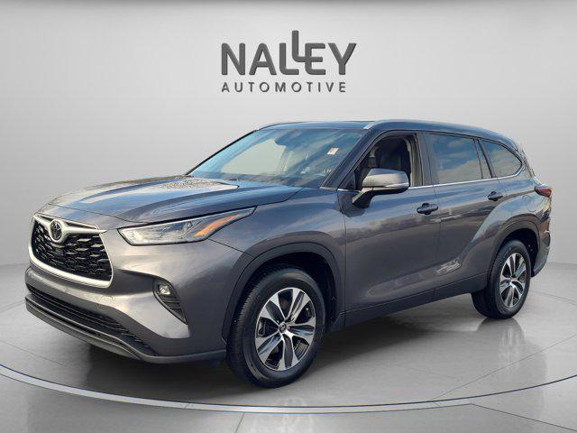 used 2024 Toyota Highlander car, priced at $35,994