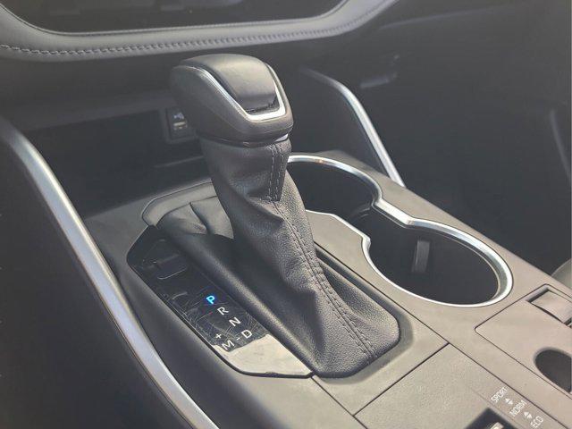 used 2024 Toyota Highlander car, priced at $35,994