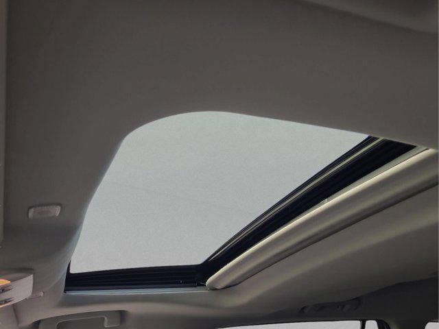 used 2024 Toyota Highlander car, priced at $35,994