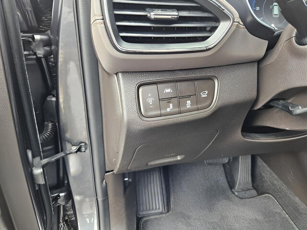 used 2020 Hyundai Santa Fe car, priced at $18,779