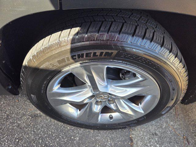 used 2014 Toyota Highlander car, priced at $14,424