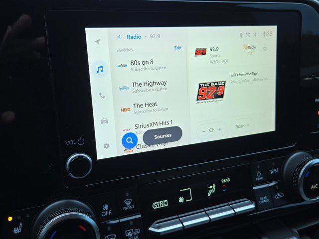 used 2023 Toyota Highlander Hybrid car, priced at $34,404