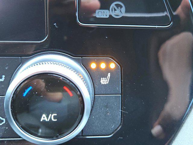 used 2023 Toyota Highlander Hybrid car, priced at $34,404