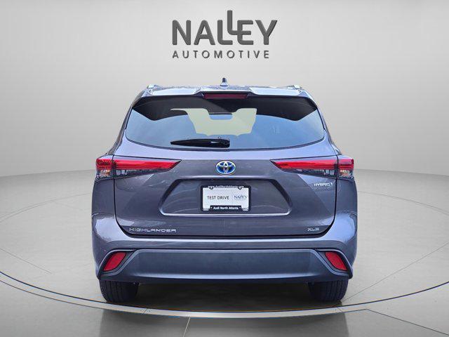 used 2023 Toyota Highlander Hybrid car, priced at $34,404