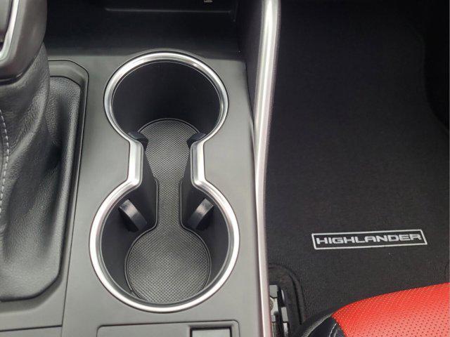 used 2023 Toyota Highlander car, priced at $36,901