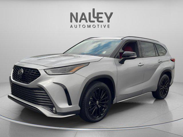 used 2023 Toyota Highlander car, priced at $36,901