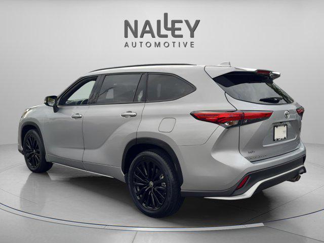 used 2023 Toyota Highlander car, priced at $36,901