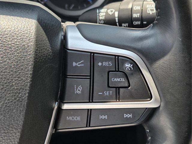 used 2023 Toyota Highlander Hybrid car, priced at $32,562