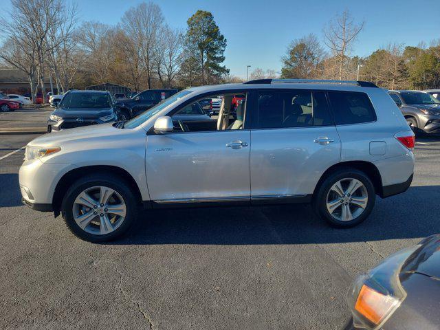 used 2013 Toyota Highlander car, priced at $14,034
