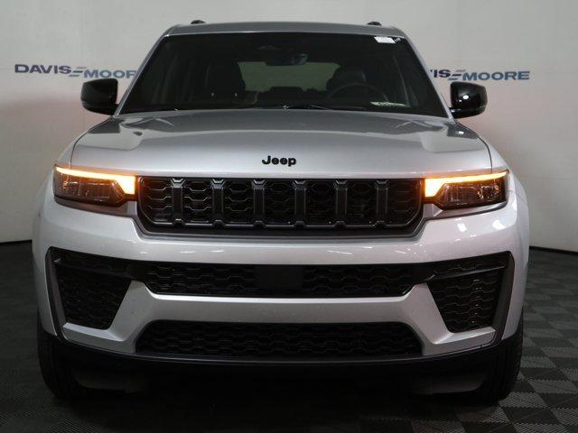 new 2026 Jeep Grand Cherokee car, priced at $48,750