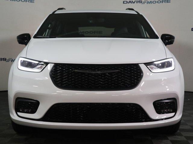 new 2026 Chrysler Pacifica car, priced at $49,905