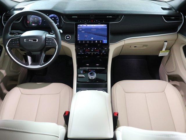 new 2025 Jeep Grand Cherokee car, priced at $52,935