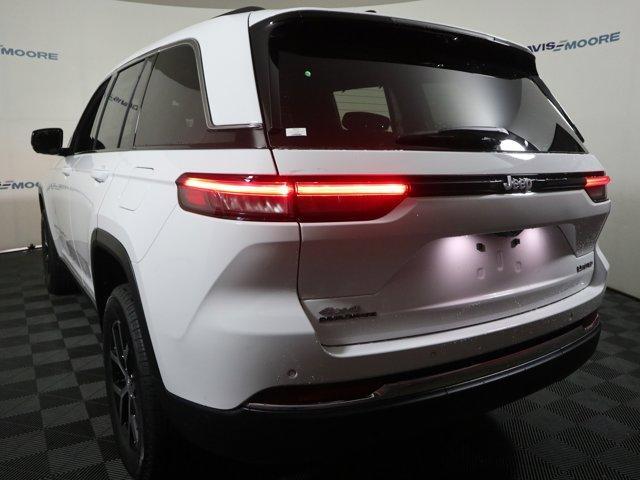 new 2025 Jeep Grand Cherokee car, priced at $52,340