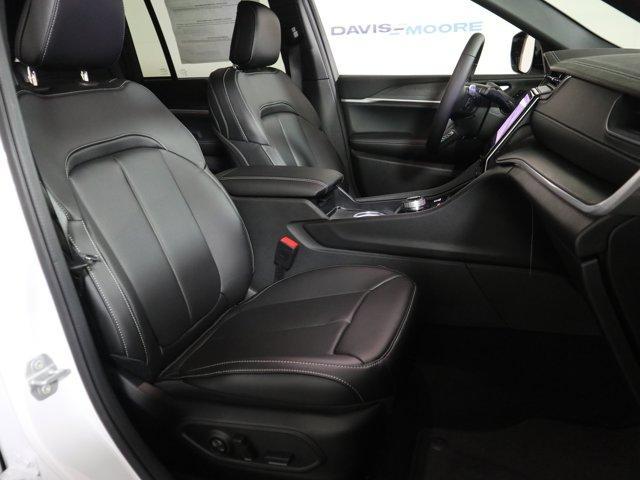 new 2025 Jeep Grand Cherokee car, priced at $52,340