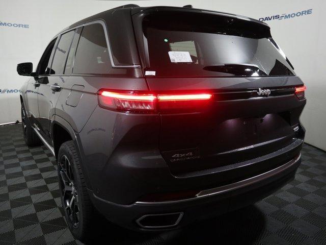 new 2025 Jeep Grand Cherokee car, priced at $69,400