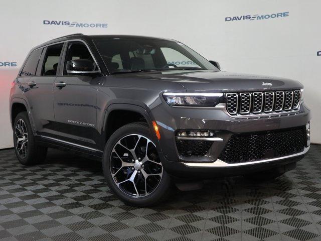 new 2025 Jeep Grand Cherokee car, priced at $69,400