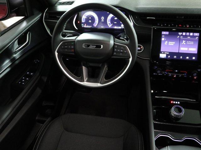 new 2025 Jeep Grand Cherokee car, priced at $42,375