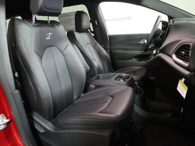 new 2026 Chrysler Pacifica car, priced at $50,900