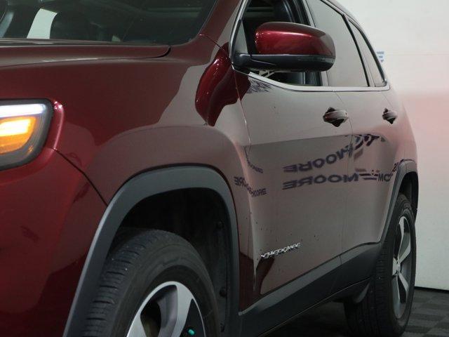 used 2019 Jeep Cherokee car, priced at $18,995