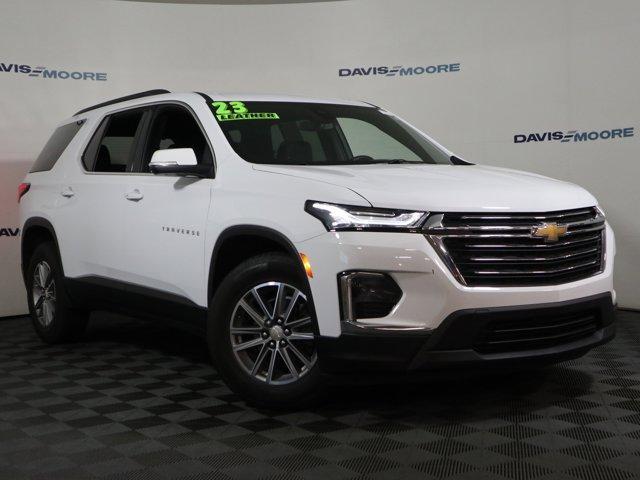 used 2023 Chevrolet Traverse car, priced at $32,664