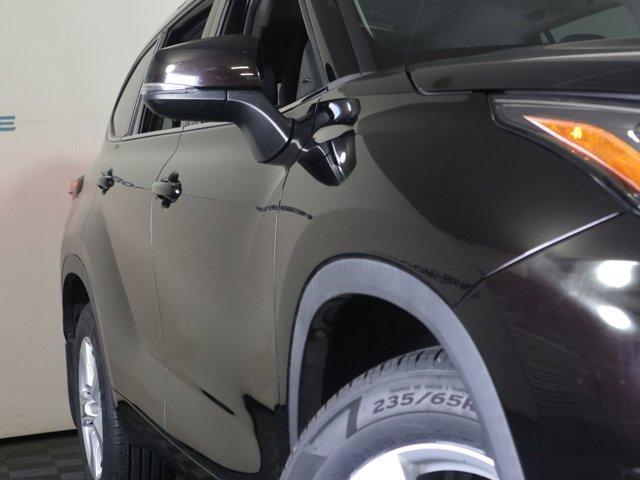 used 2020 Toyota Highlander car, priced at $27,495