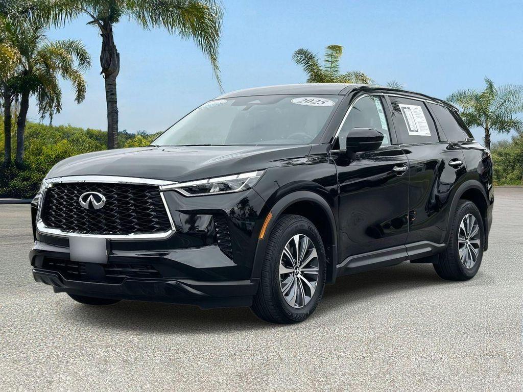 used 2025 INFINITI QX60 car, priced at $37,600