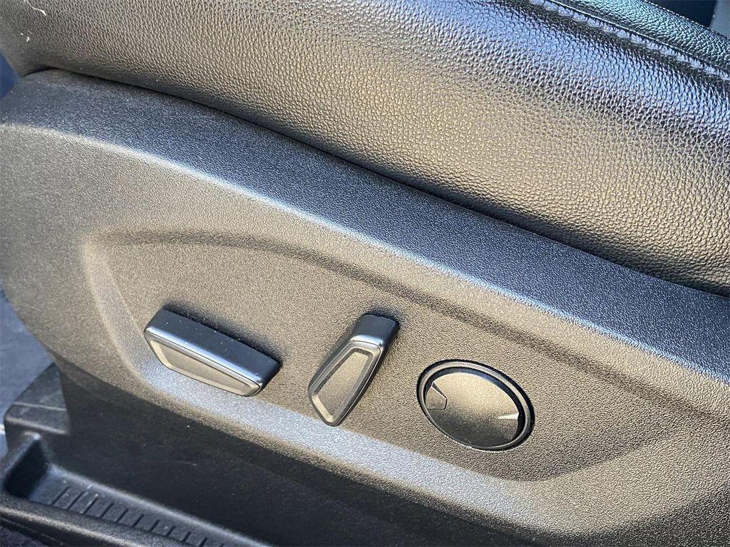 used 2023 Ford Edge car, priced at $18,991